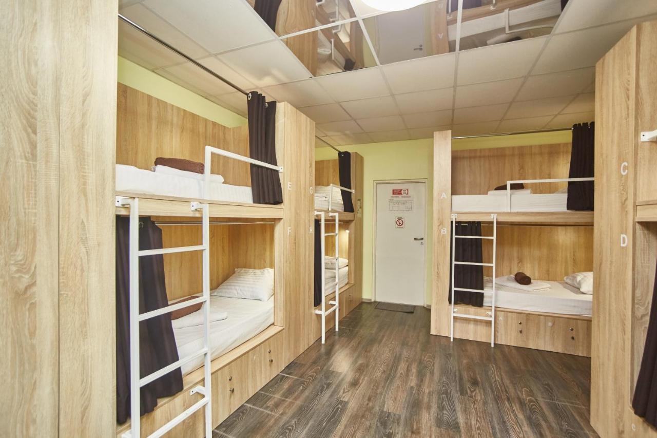 Old Courtyard Hostel Одеса Екстериор снимка