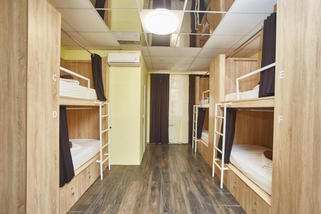 Old Courtyard Hostel Одеса Екстериор снимка