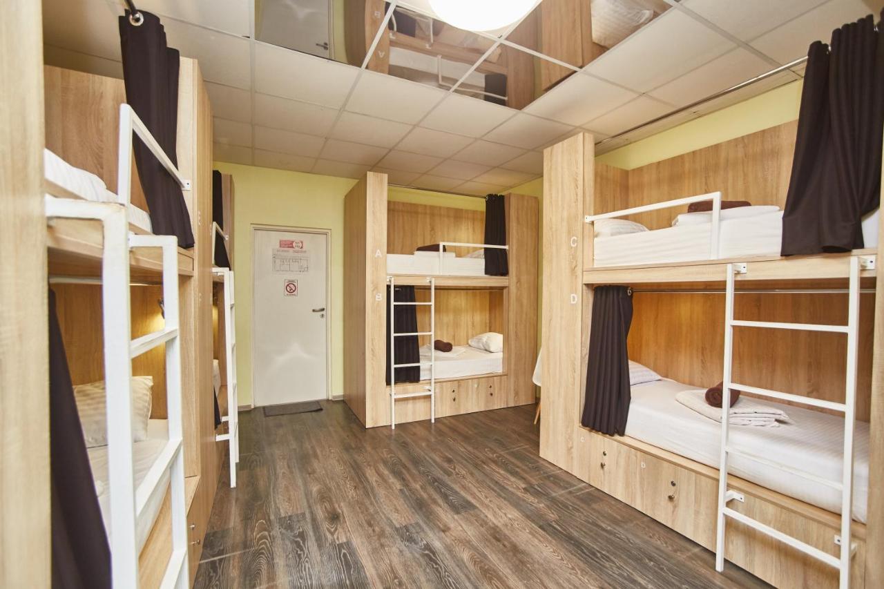 Old Courtyard Hostel Одеса Екстериор снимка