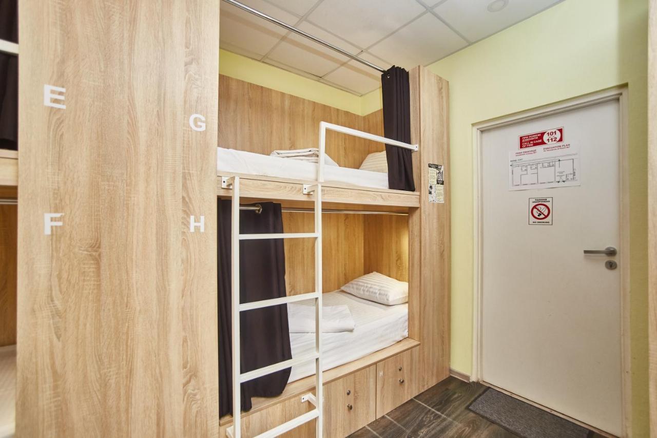 Old Courtyard Hostel Одеса Екстериор снимка