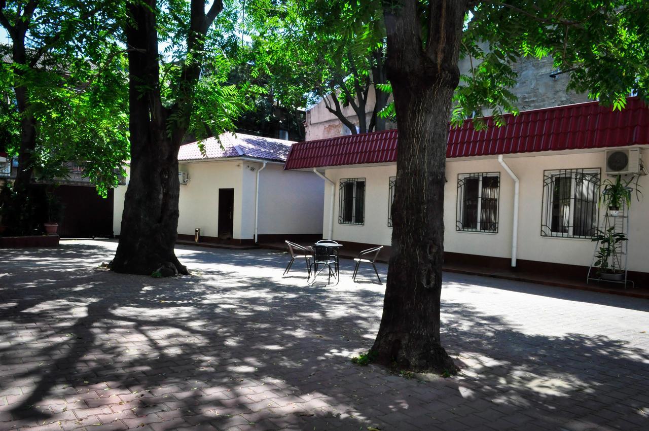 Old Courtyard Hostel Одеса Екстериор снимка